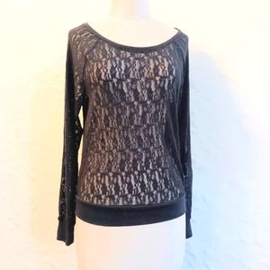Vintage Y2K VS Pink black lace top with ribbed cuffs and bottom. Small.